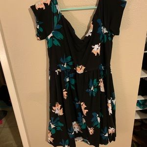 Cute off the shoulder spring dress !